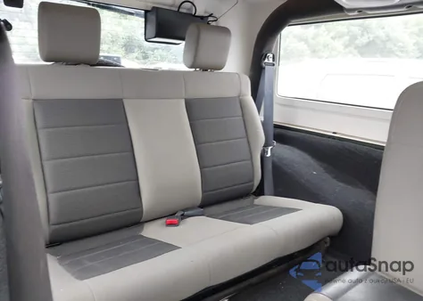 2009 Jeep Wrangler X z USA, uszkodzony, nr VIN 1J4FA24189L727088